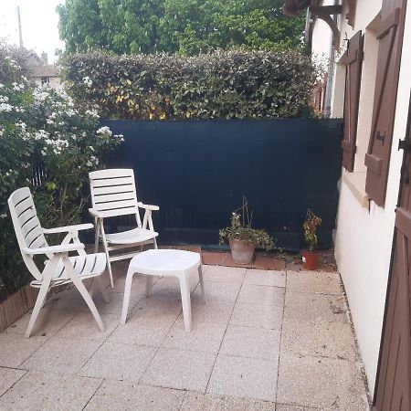 La Belle Ortine Apartamento Esbly Exterior foto