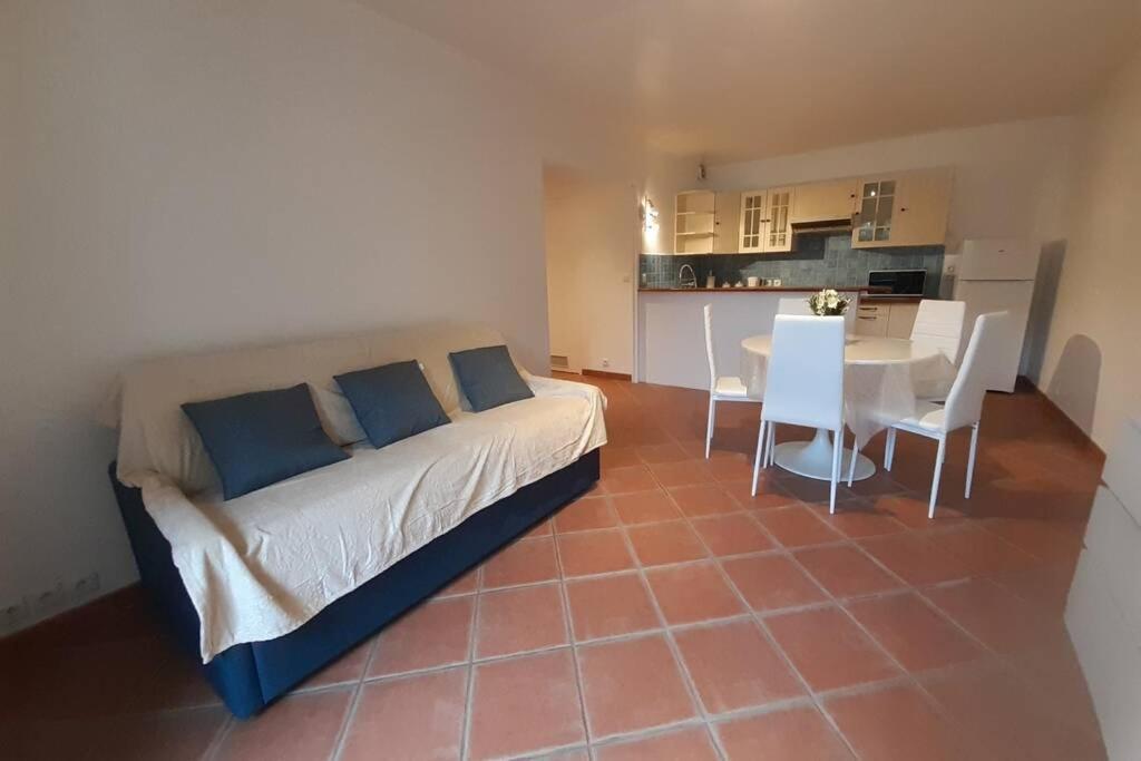 La Belle Ortine Apartamento Esbly Exterior foto